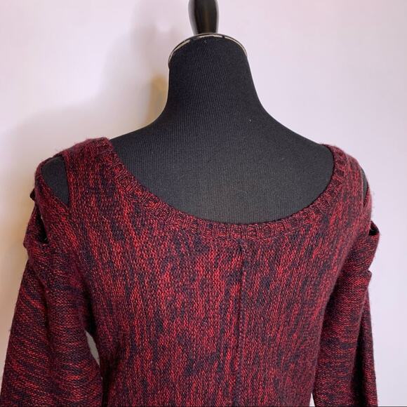Guess red black marled cutout sleeve wool blend sweater size Medium - Picture 9 of 14